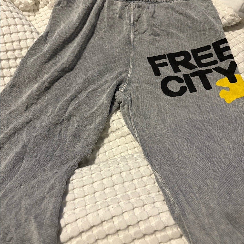 Freecity Heather Gray Sweatpants with Black and yellow Accents